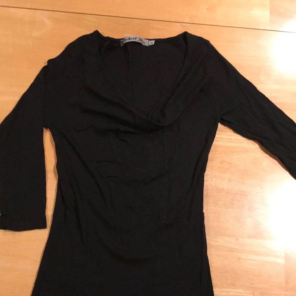 One size 3/4 Sleeve drape neck top